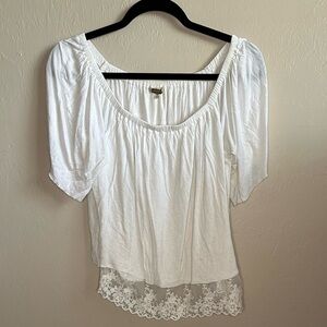 Gimmicks white Top‎